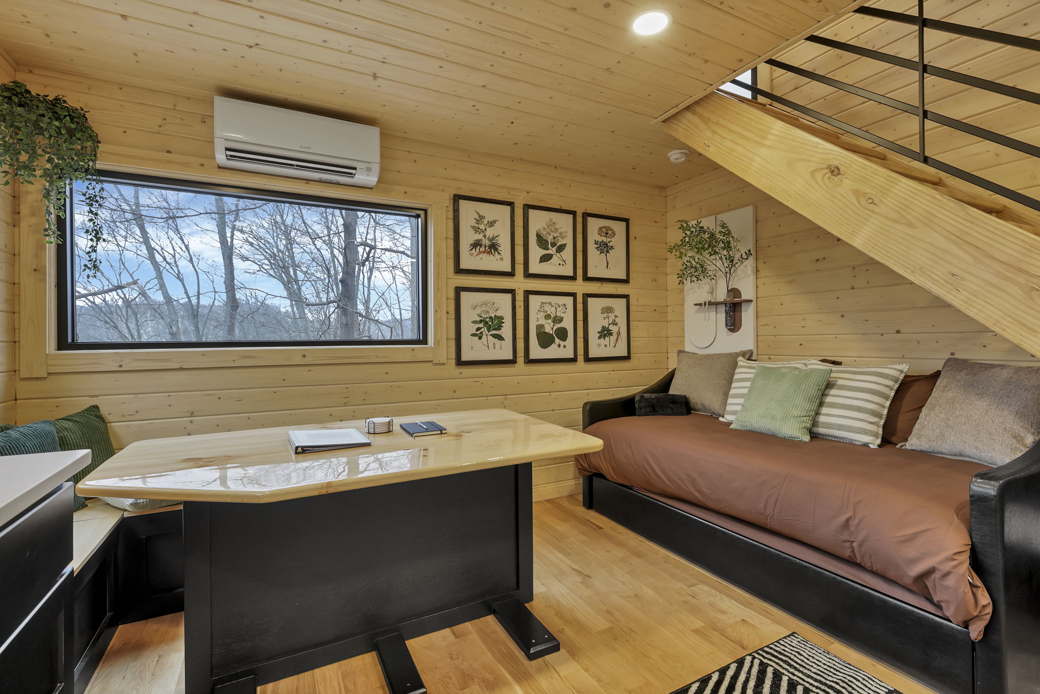 HYGGE TREEHOUSE