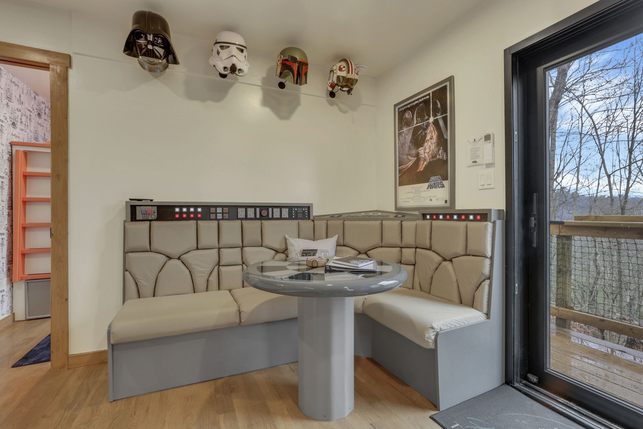 THE STAR WARS TREEHOUSE