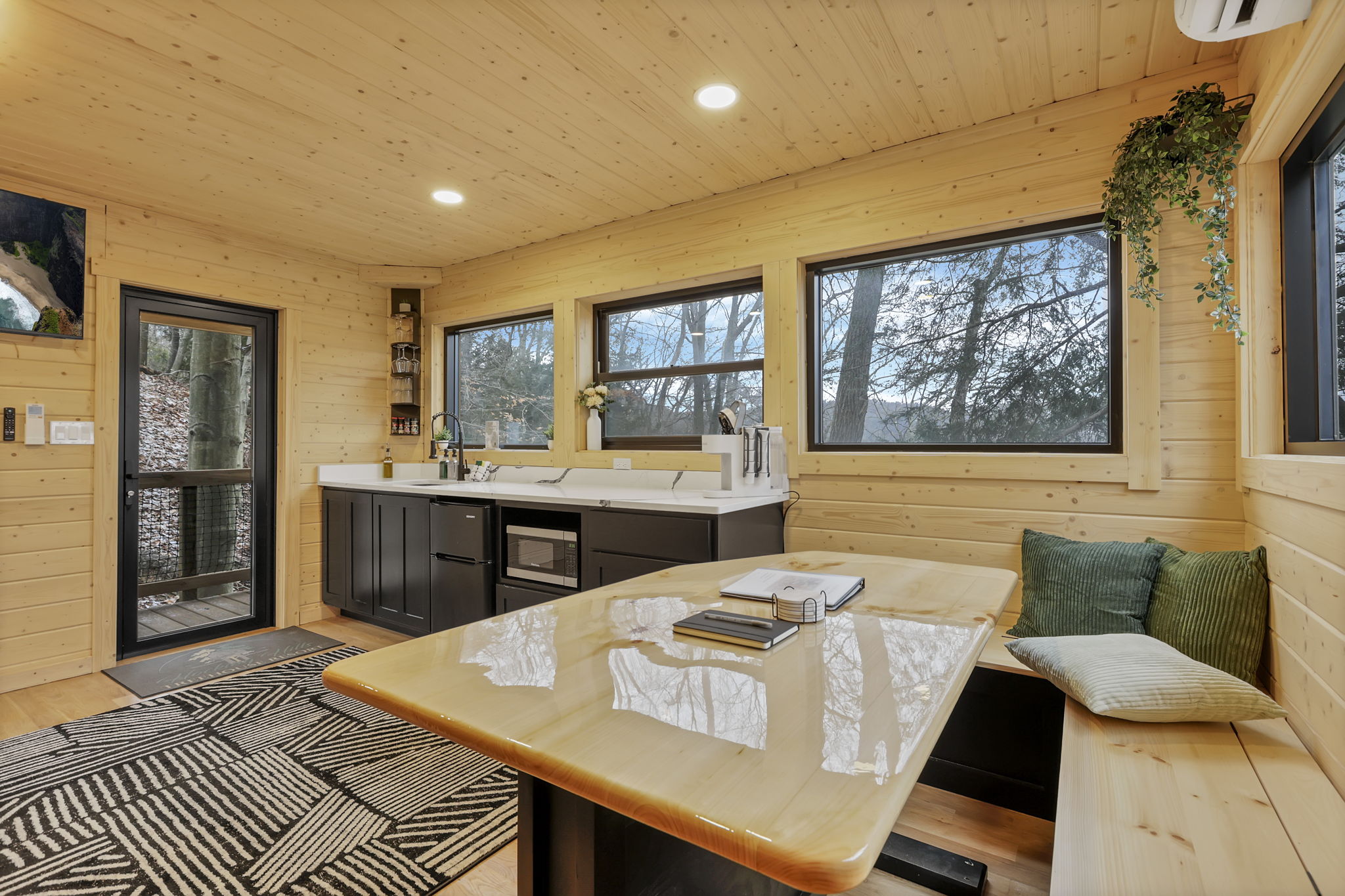 HYGGE TREEHOUSE