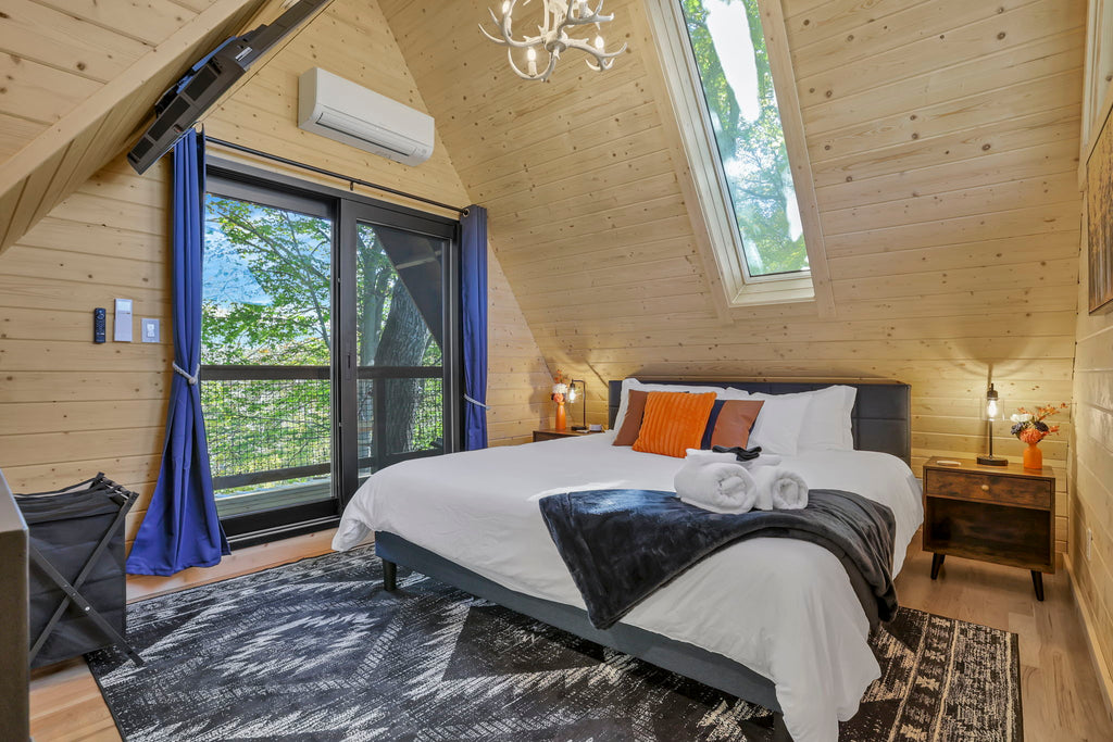 THE ASPEN TREEHOUSE