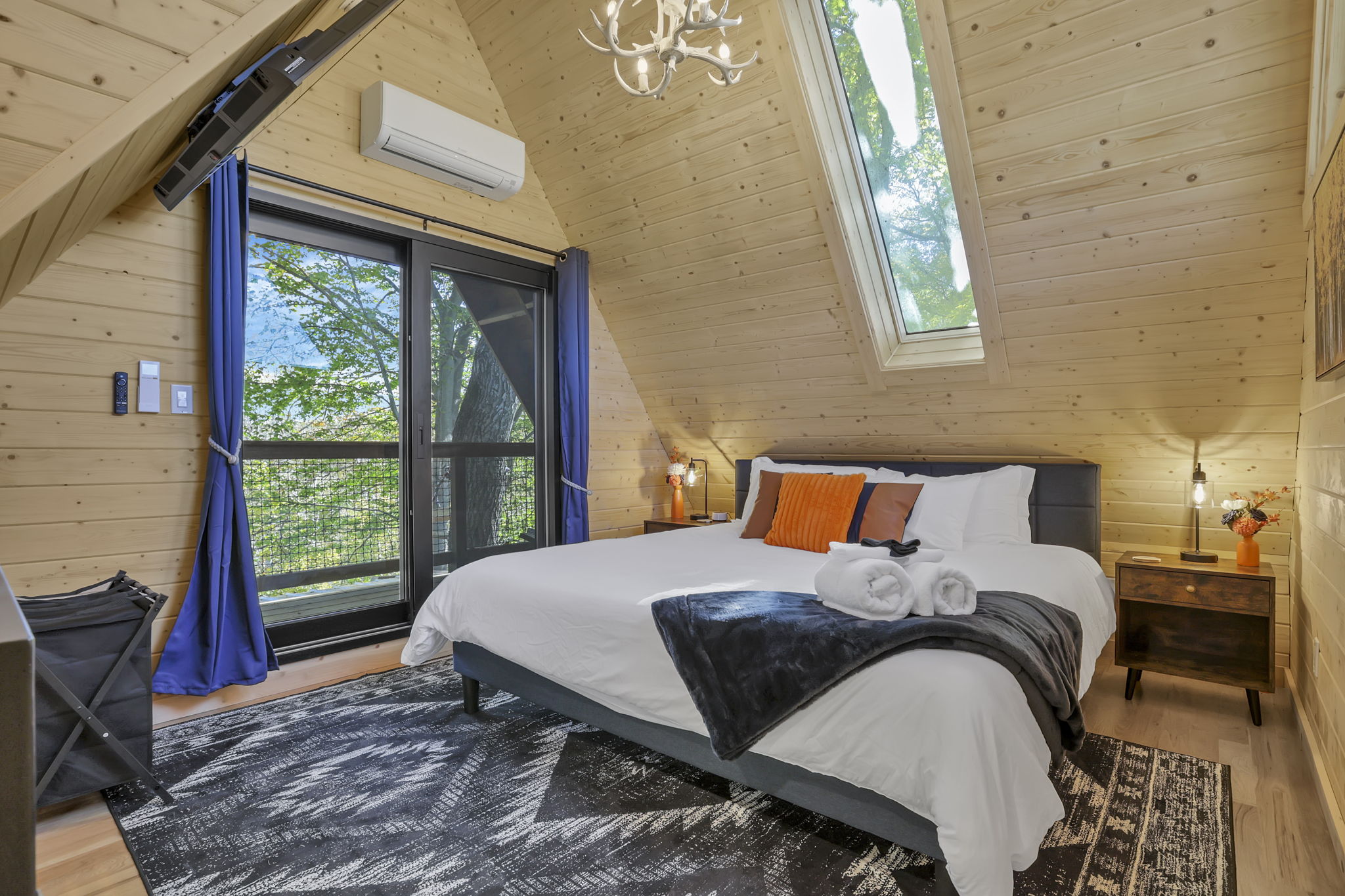 THE ASPEN TREEHOUSE