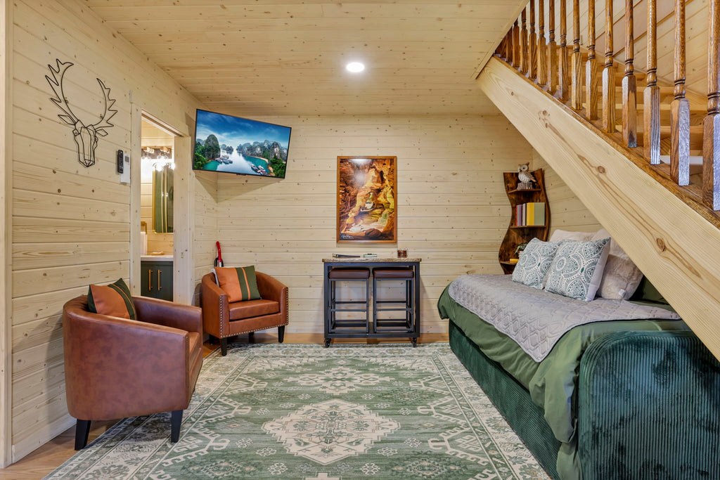 THE HOCKING HILLS TREEHOUSE (GROUP)