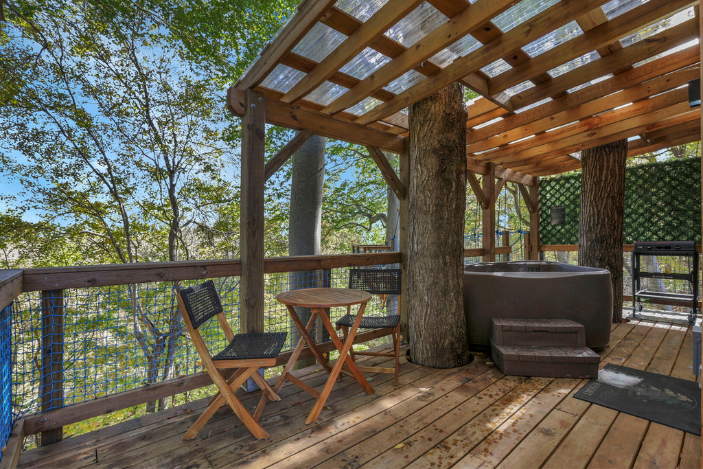 THE ASPEN TREEHOUSE
