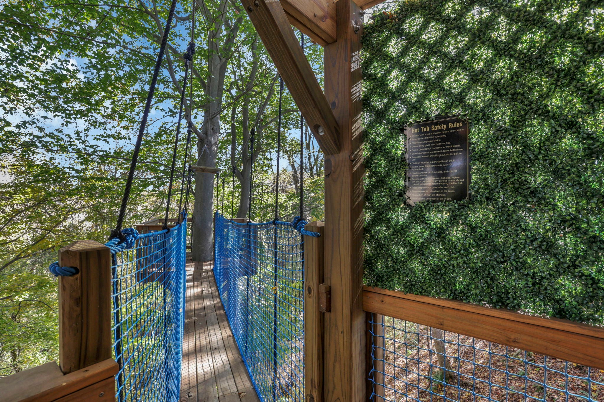 THE ASPEN TREEHOUSE