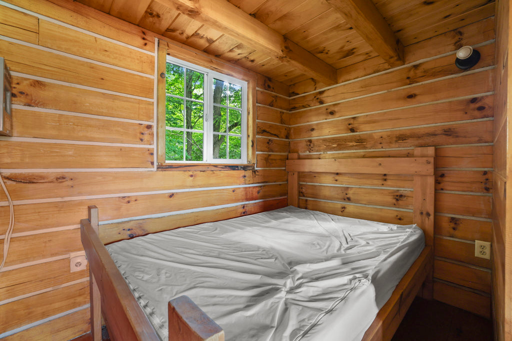 EAGLES NEST CABIN (GROUP)