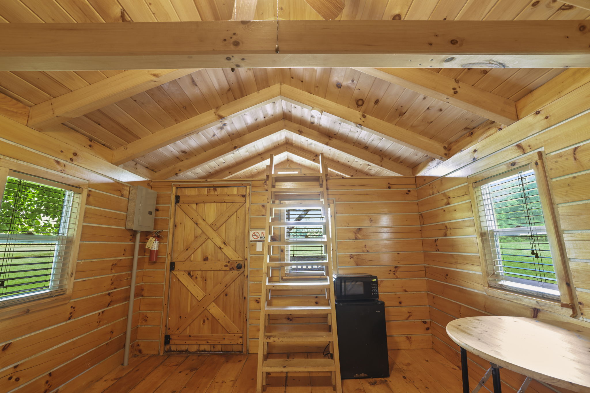 BUCKEYE CABIN