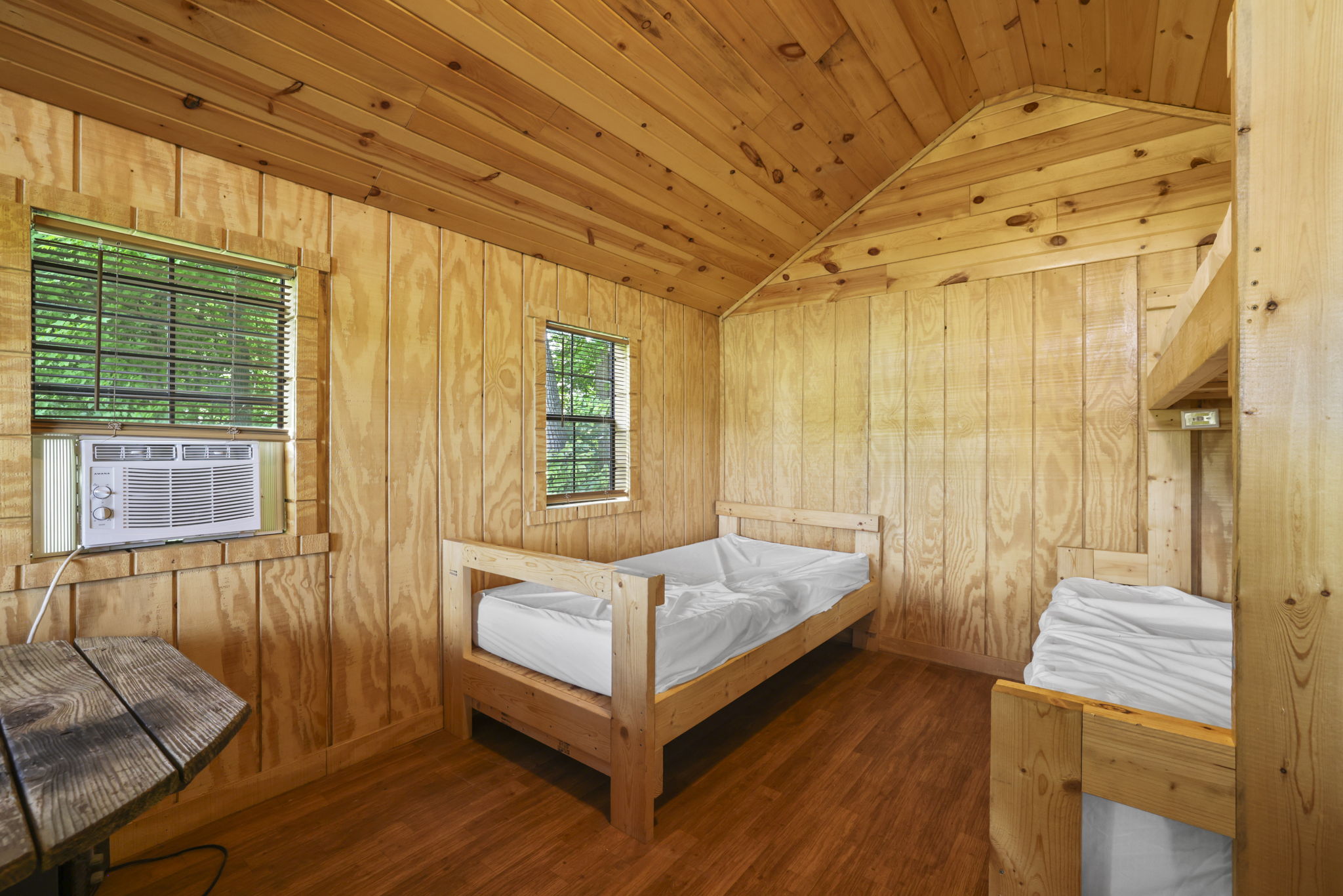 CARDINAL CABIN