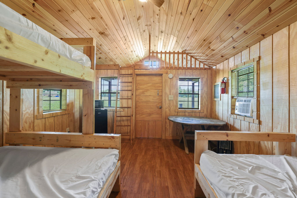 CARDINAL CABIN