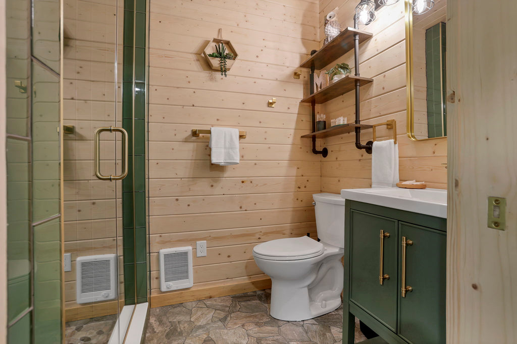 THE HOCKING HILLS TREEHOUSE (GROUP)