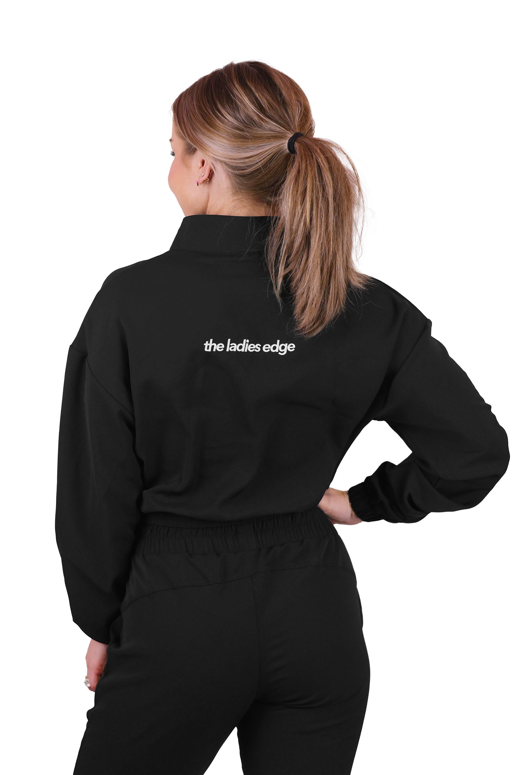 BLACK CROPPED WINDBREAKER