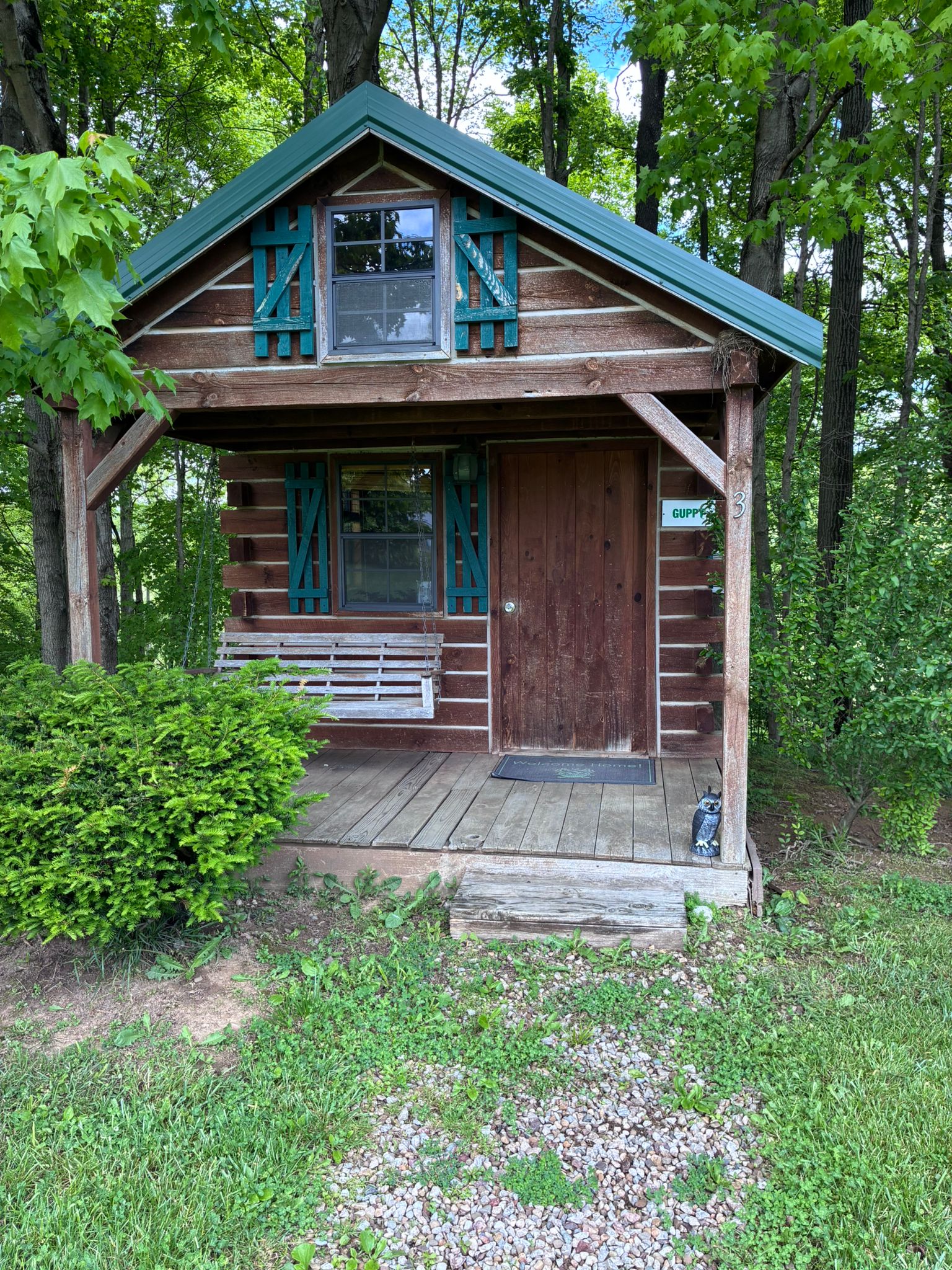 GUPPY CABIN