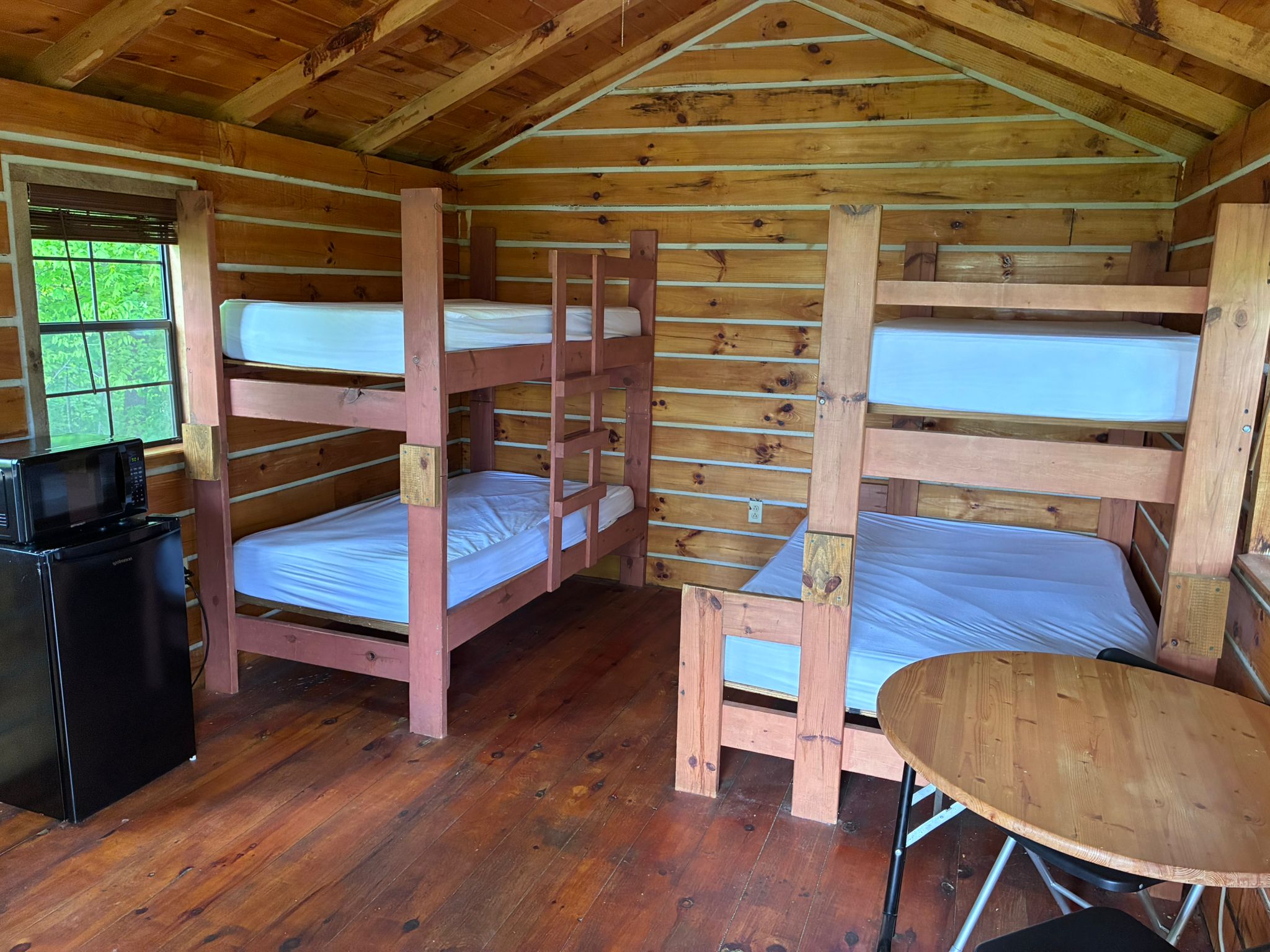 ROBIN CABIN (GROUP)