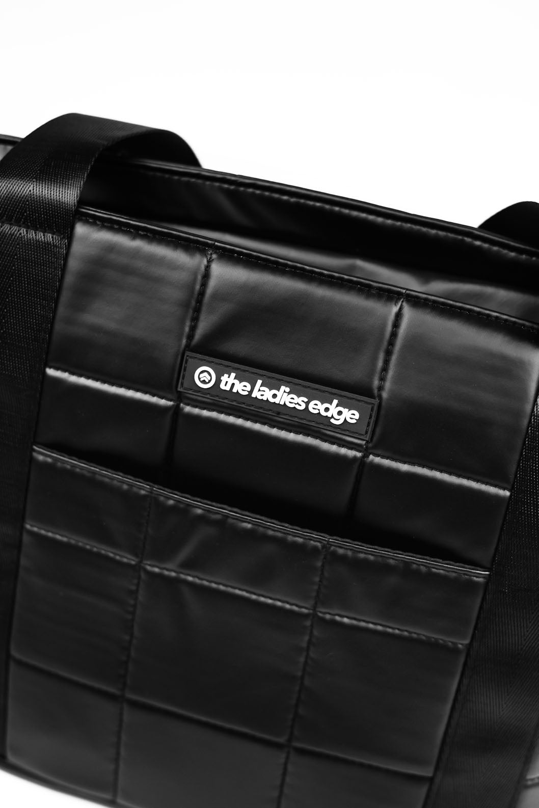 BLACK PUFFY LUNCH TOTE