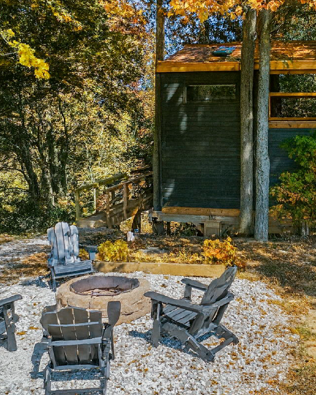 THE COUNTRY CLUB TREEHOUSE