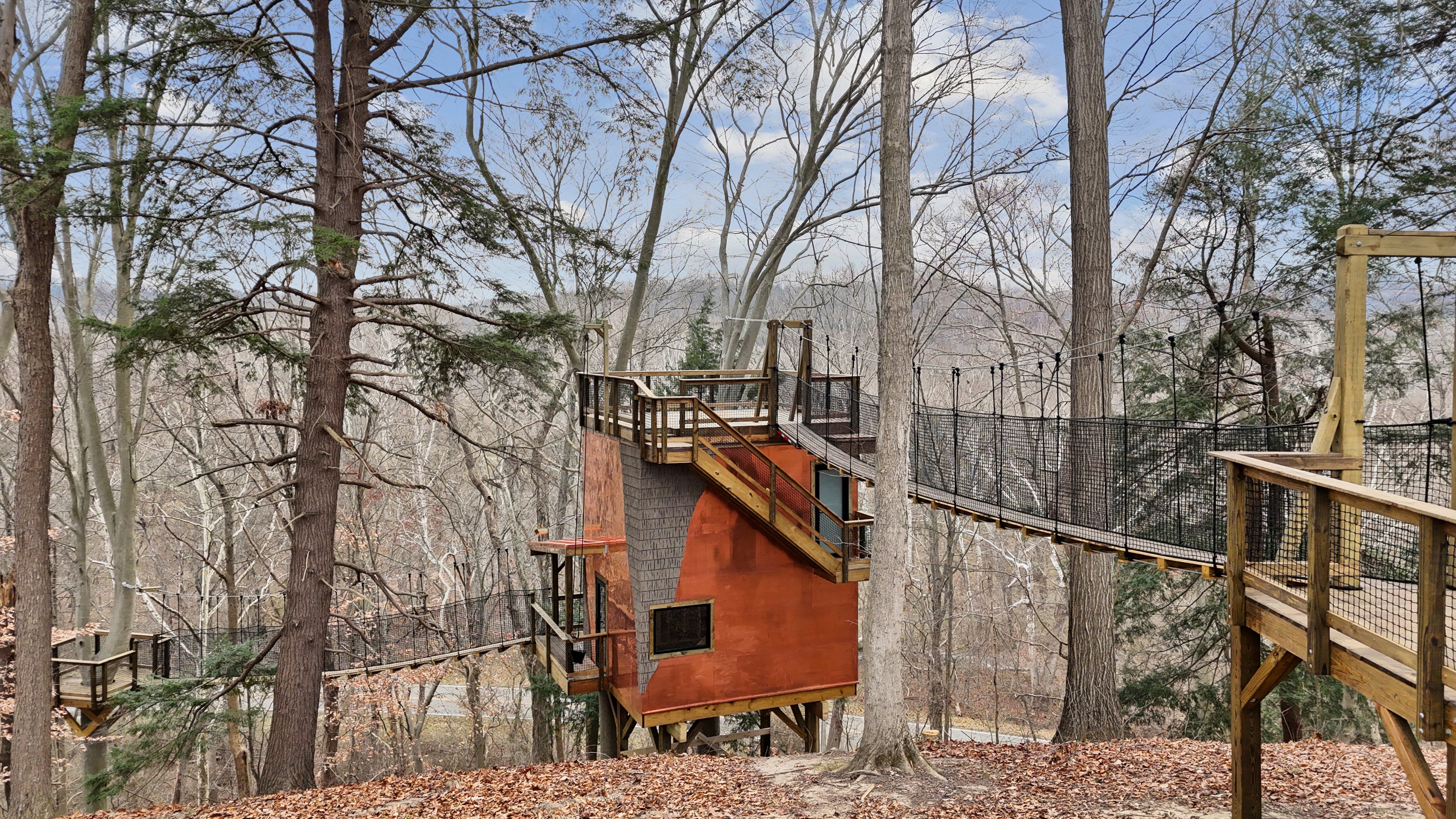 TIME MACHINE TREEHOUSE