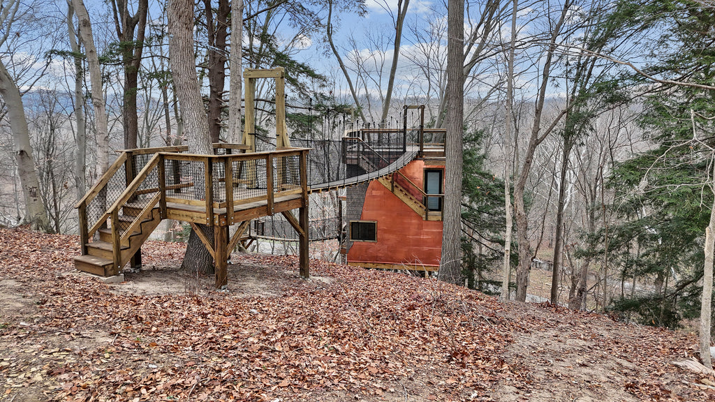 TIME MACHINE TREEHOUSE